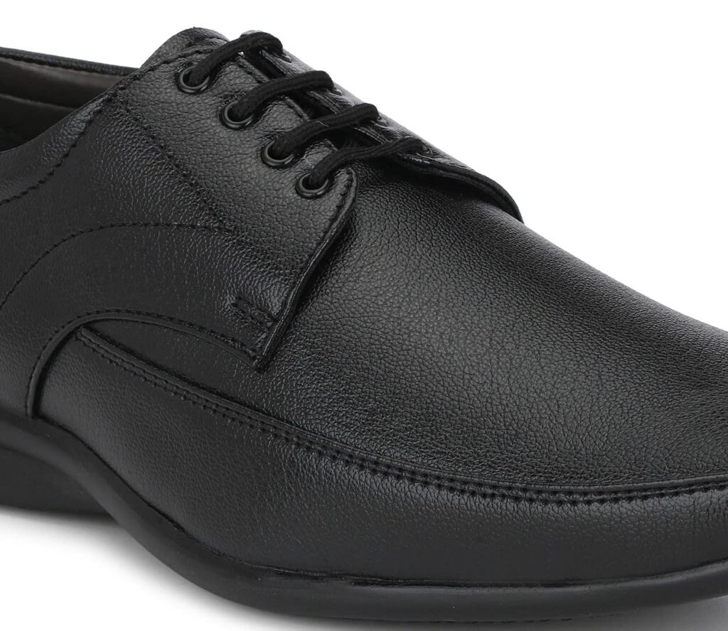 Black formal shoes