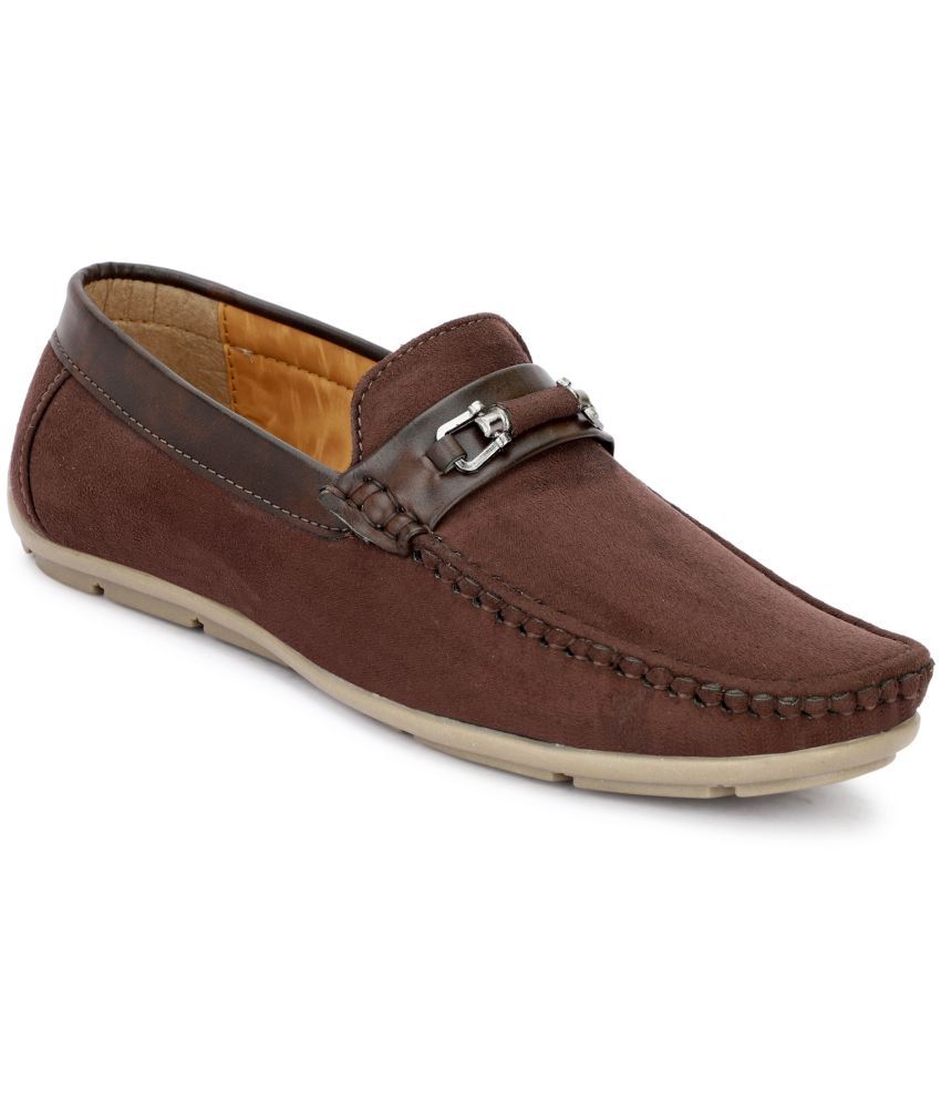 Snaffle Accent Loafers