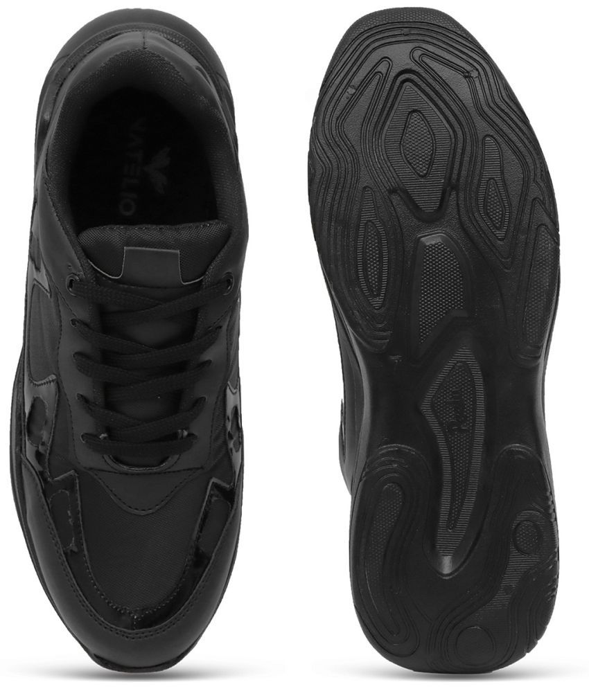 Black sneakers for men